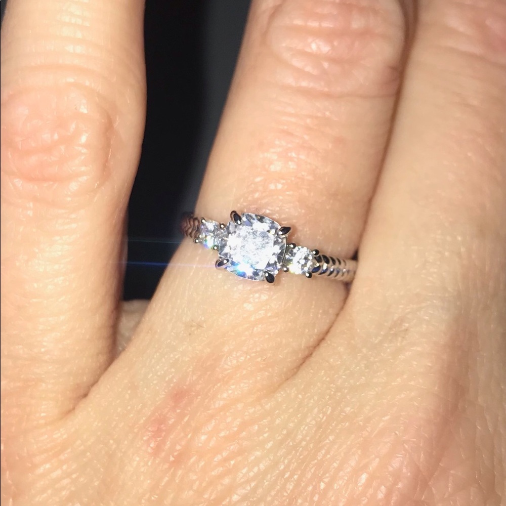 Charmed Aroma | Size 6 Ring